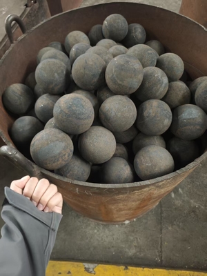 Bolle di media di rettifica di alta qualità 30 mm 50 mm 100 mm sfera di acciaio di rettifica forgiata per la centrale elettrica di cemento del mulino a sfere
